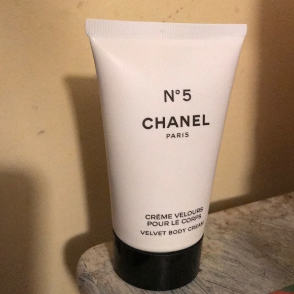 chanel no 5 velvet body cream